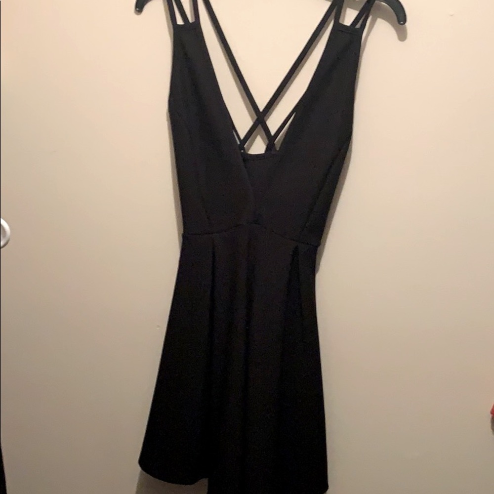 Cocktail crisscross back dress